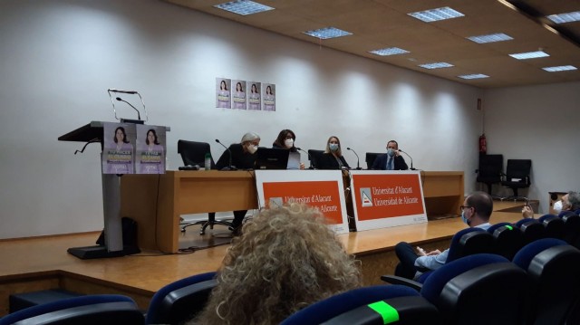 Amparo Navarro plantea intensificar la vinculación de la UA con el sector empresarial