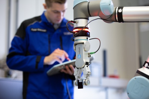 La robótica colaborativa gana espacio en la Comunitat: los ejemplos de OnRobot y CFZ Cobots