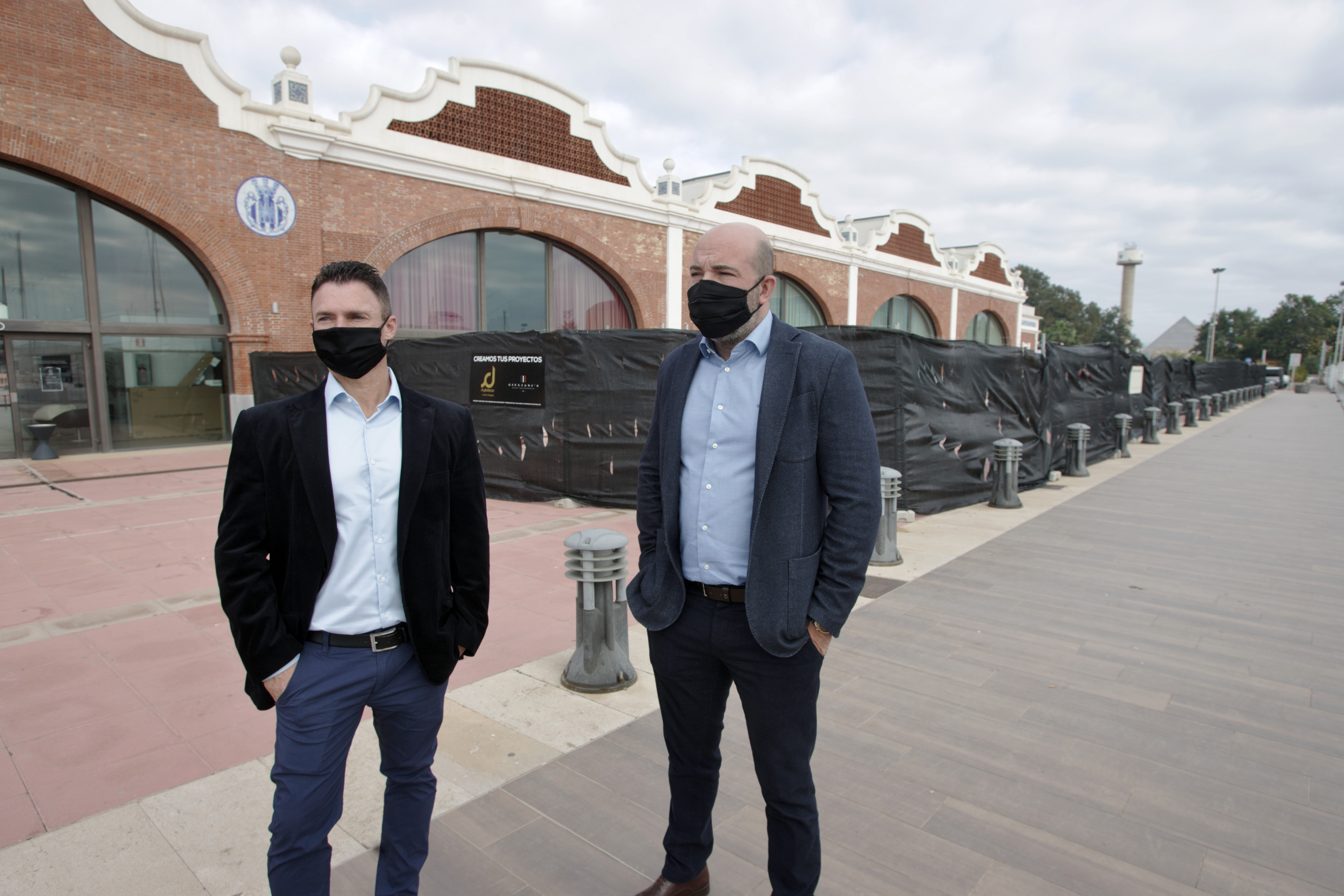 Los empresarios Amores y Zamora empiezan las obras para revitalizar el Moll de Costa del Grau