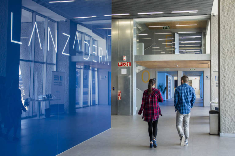 Facebook y Lanzadera firman un acuerdo estratégico para impulsar el crecimiento de las 'startups'