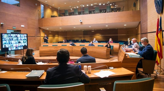 El interventor y el secretario de la Diputación avalan el sistema de contratación de directivos de Divalterra