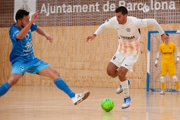 El Peñíscola suma un punto en la pista del Santa Coloma (2-2)