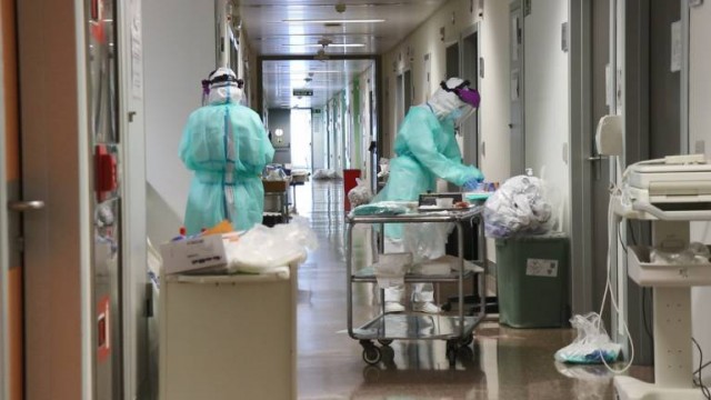 España notifica 435 fallecimientos más, nuevo máximo diario de fallecimientos de la segunda ola