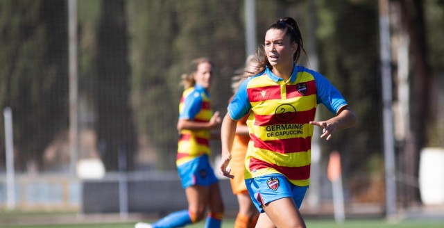 La murciana Silvia Lloris, de 16 años, debuta en la Liga Iberdrola con el Levante