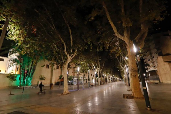 El 'cerrojazo' a la hostelería y las limitaciones de movilidad hacen caer los contagios un 20% en la Región  
