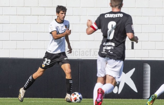 El Valencia renueva al uruguayo del filial Facundo González