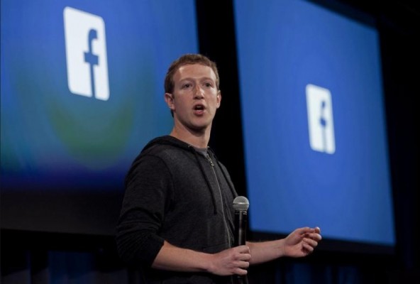 Bruselas multa con 110 millones a Facebook por mentir en la compra de WhatsApp

