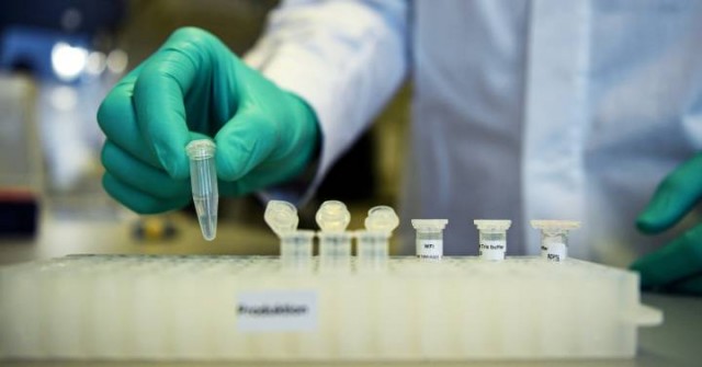 La Unión Europea comprará 405 millones dosis de la vacuna de CureVac y ya negocia con Moderna