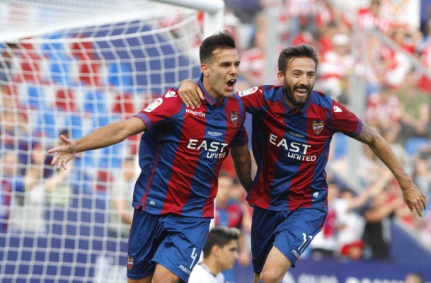 Morales completa el entrenamiento y está listo para jugar en Tenerife