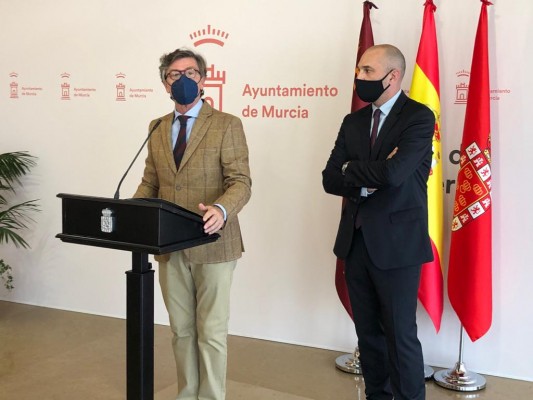 Un convenio apoyará el tejido empresarial y promoverá el emprendimiento en Murcia