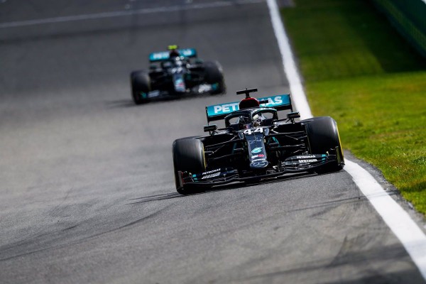 Hamilton vuelve a llamar a la puerta de Schumacher en Estambul