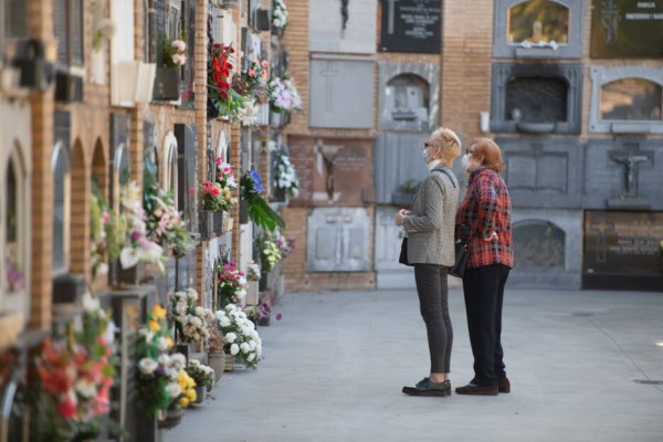 La Comunitat Valenciana supera las cien muertes semanales por covid-19 por primera vez desde abril