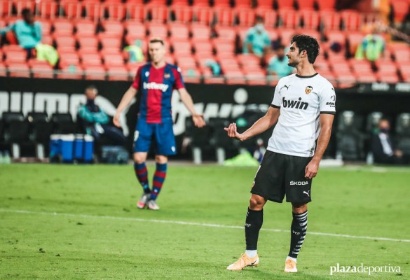 Guedes, al diván