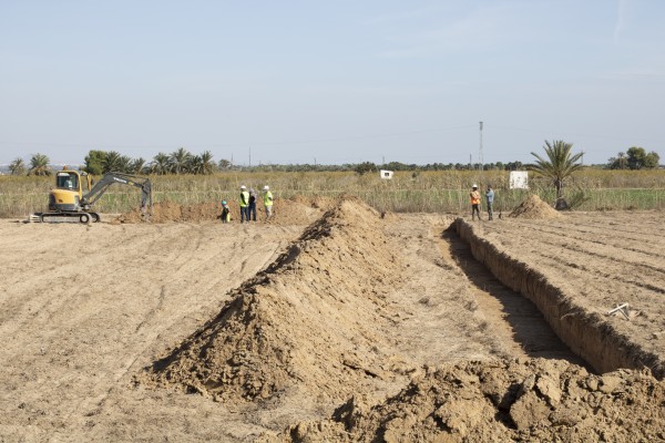 Así es la búsqueda de fosas con víctimas del franquismo en el Campo de Concentración de Albatera