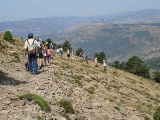 Turismo Activo idea un sello para garantizar que las empresas turísticas cumplen las medidas covid