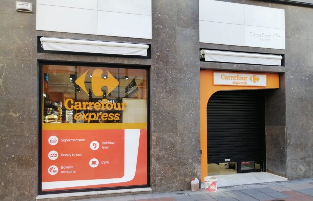 Carrefour Express desembarca en Alfonso X el Sabio y ocupa el antiguo local de Saxo