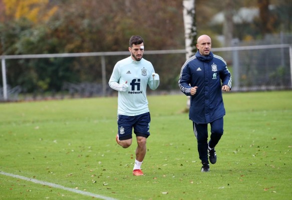 La selección decide que Gayà viaja a Basilea con el grupo