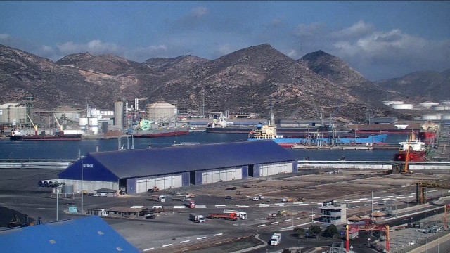 Nada es capaz de destronar al petróleo como 'rey' del Puerto de Cartagena