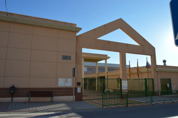 Agost solicita unirse al Pla Edificant para llevar a cabo las obras de mejora del colegio La Rambla