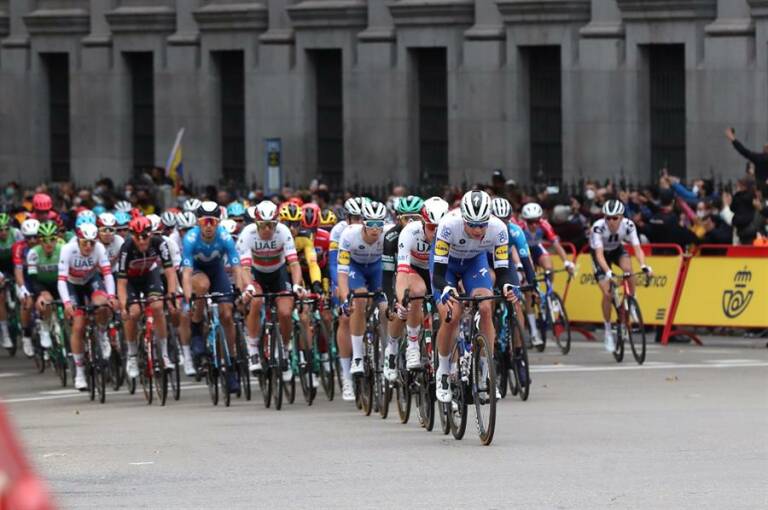 Un total de 45 guardias civiles del dispositivo de la Vuelta, contagiados por la covid-19
