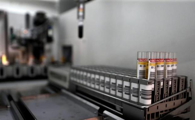 La UE compra 300 millones de dosis de la vacuna de Pfizer contra la covid-19 por ser 