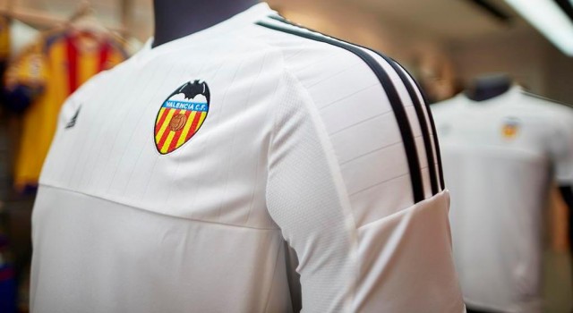 El Valencia, cuarto equipo con más seguidores y quinto que vende más camisetas