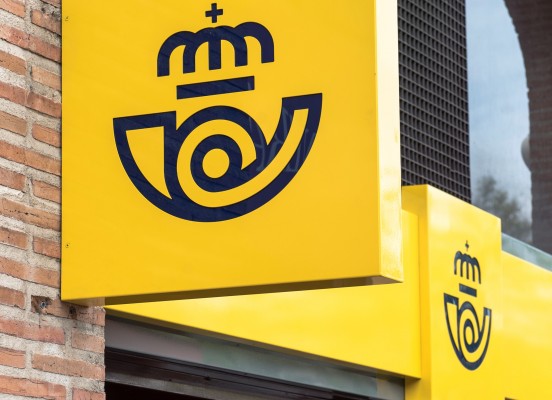Las 65 oficinas de Correos de la Región recibieron casi 1,5 millones de visitas de enero a septiembre