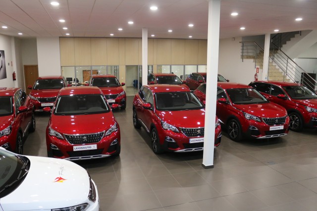 La empresa Fritta renueva su flota de vehículos en Leonauto Peugeot