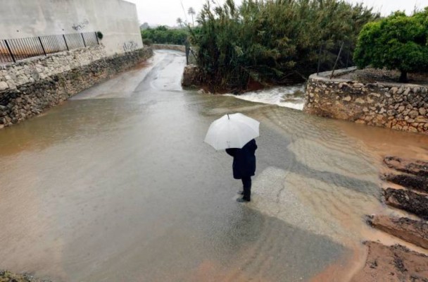 Els valencians som tan al·lèrgics com addictes a la pluja