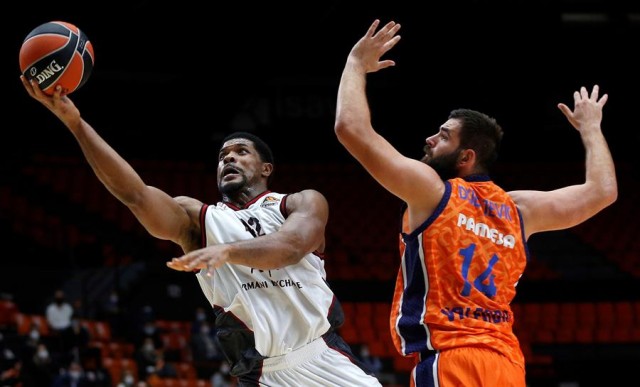 Valencia Basket mantiene su calendario de test tras el contagio múltiple del Armani Milán
