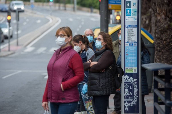 Sanidad apunta que la incidencia de la covid en Alicante es inferior a la media pero ve riesgo