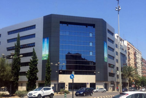 La multinacional BSH abrirá un 'call center' en València que dará soporte a España y otros países 