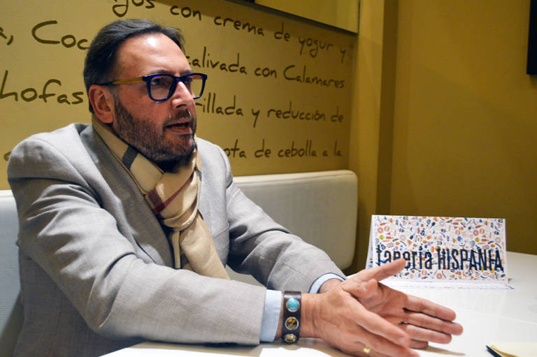 Hosteleros piden a la Generalitat ayudas de 80 millones para amortiguar las restricciones