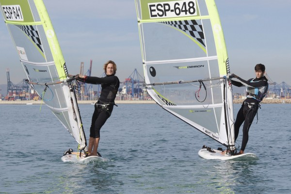 El viento manda en el primer fin de semana del 60º Gran Trofeo Valencia
