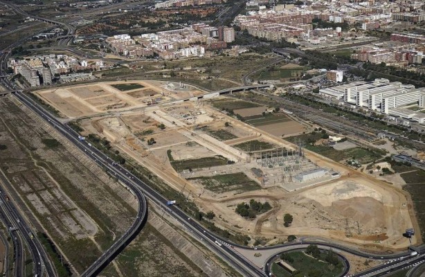 El PSPV busca reducir las reservas de parking público en los nuevos desarrollos urbanísticos