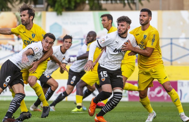 El Valencia Mestalla cosecha su primera derrota en Orihuela