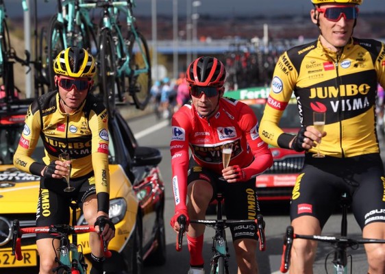Primoz Roglic se muestra 