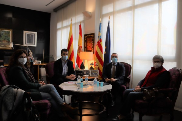 Vila-real refuerza la colaboración con Cruz Roja con un convenio de 150.000 euros para 2021 