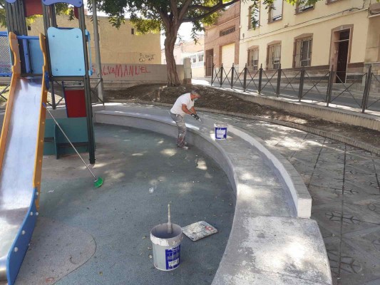 Alicante activa un plan para acondicionar las plazas de la ciudad