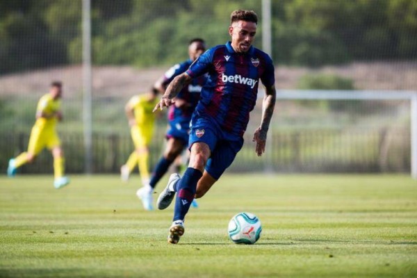 La primera plantilla del Levante obtiene resultados negativos en las pruebas tras el positivo de Roger
