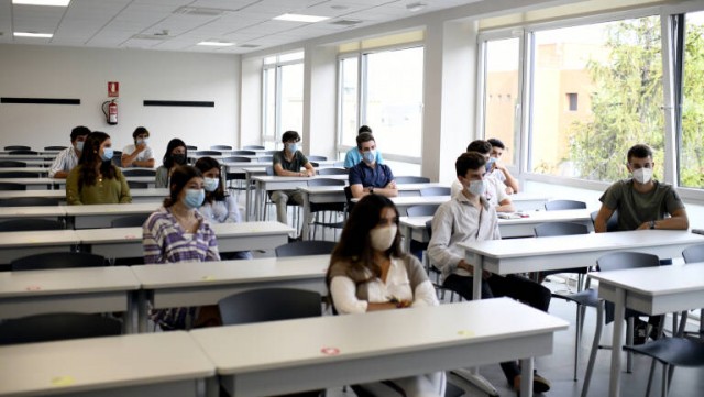 Sanidad ultima el protocolo para actividades extraescolares: 50% de aforo en academias 