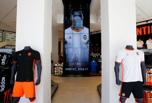 El Valencia CF no pierde su tirón
