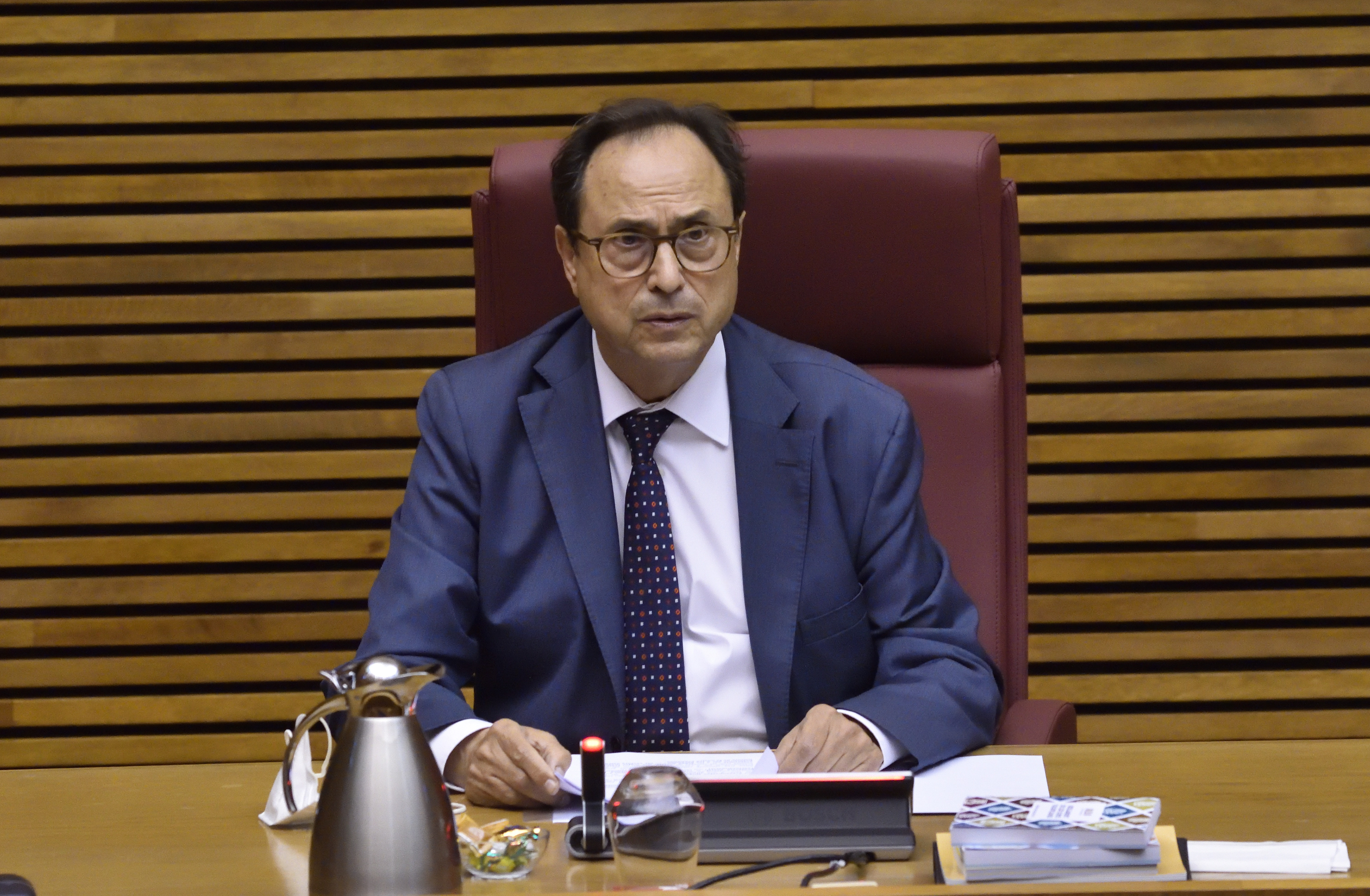 Hacienda aporta 178 millones a IVF y 193 para educación y justicia telemática