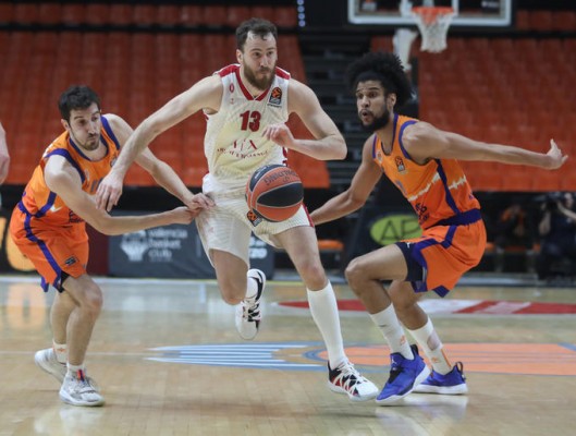 Van Rossom conduce al Valencia Basket