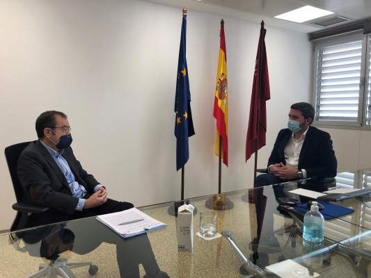 Comunidad y sector agroalimentario piden que no suba el IVA a zumos e incluso que baje al 4%
