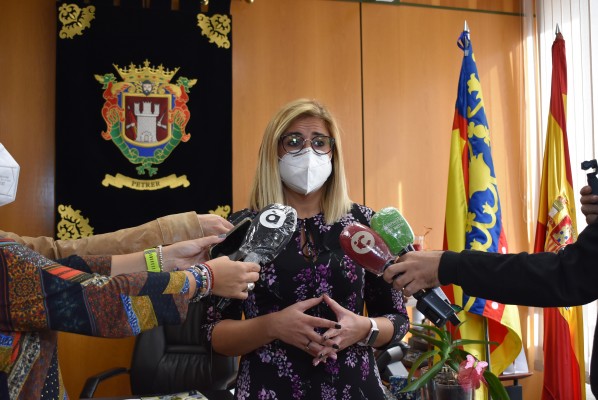 La alcaldesa de Petrer apela a la responsabilidad colectiva ante el cierre perimetral