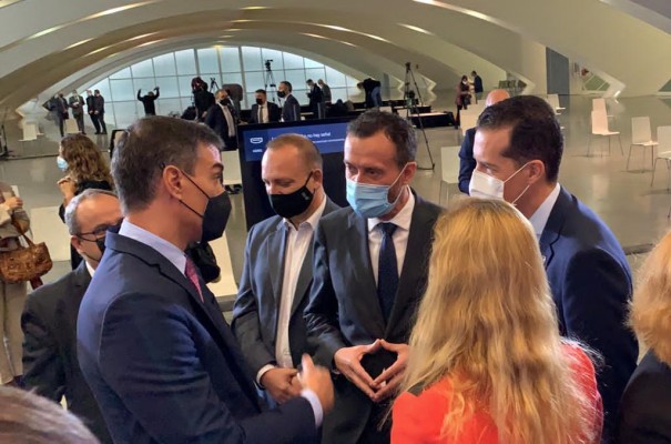 El alcalde de Elche plantea a Pedro Sánchez participar en gestión de fondos europeos
