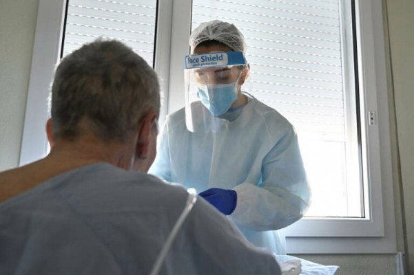La provincia registra 4 fallecidos más y suma 188 nuevos contagios con brotes en Castelló y Vinaròs