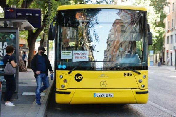 La huelga de los trabajadores de Autobuses LAT será sólo los jueves y de forma indefinida