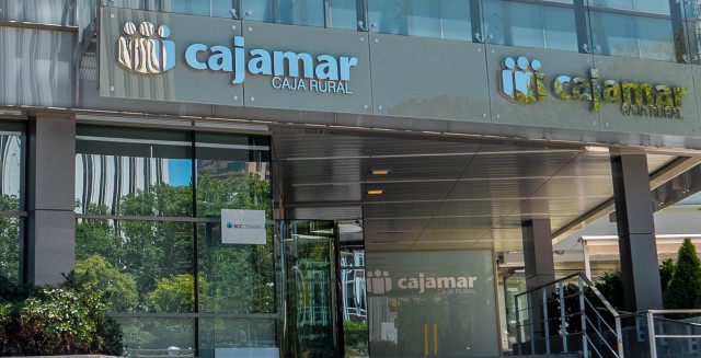 Grupo Cajamar recorta un 82% el beneficio hasta septiembre por las dotaciones